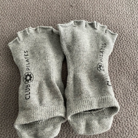 Club Pilates open toe sox small grey - Picture 2 of 2